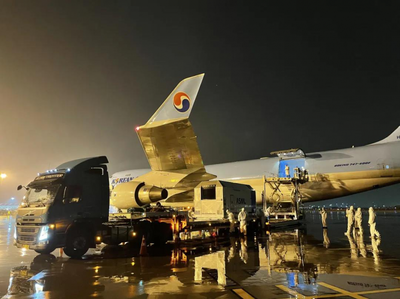 陕西自贸区空港功能区引领效率革命 国际货物实现24小时“直提直装”